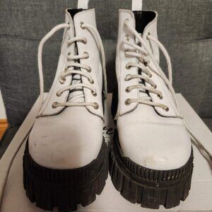 White leather L'intervalle lace up platform boots